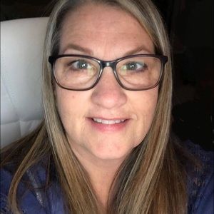 Meet your Posher, Juli